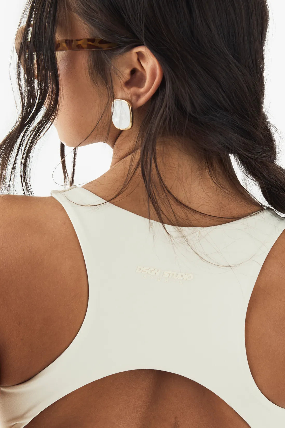 Soutien-gorge de sport Ultra Sculpt à dos ouvert
