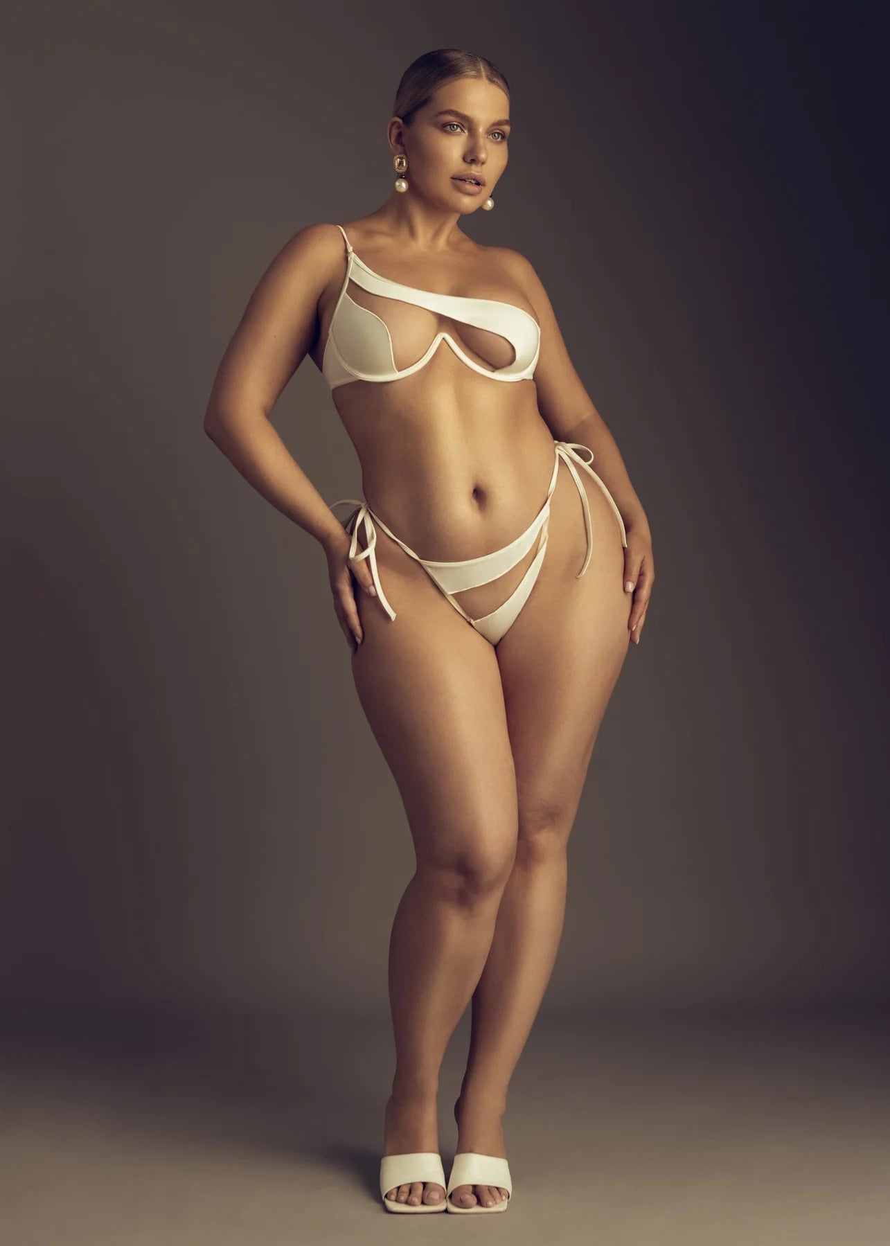 Mia Bikini