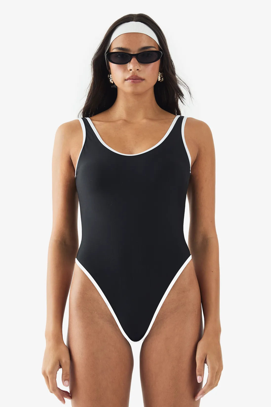 Traje de baño deportivo de espalda baja 
